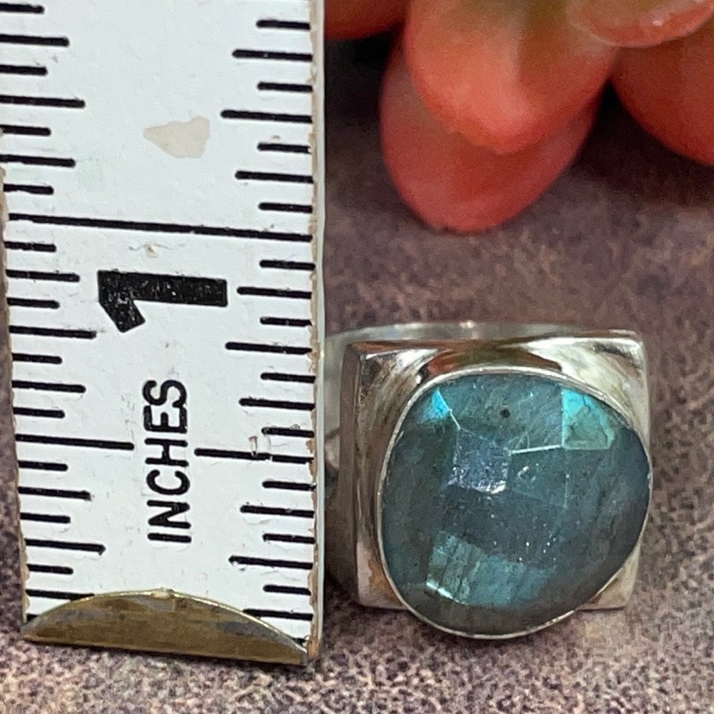 Labradorite Silver Ring - Picture 10 of 16